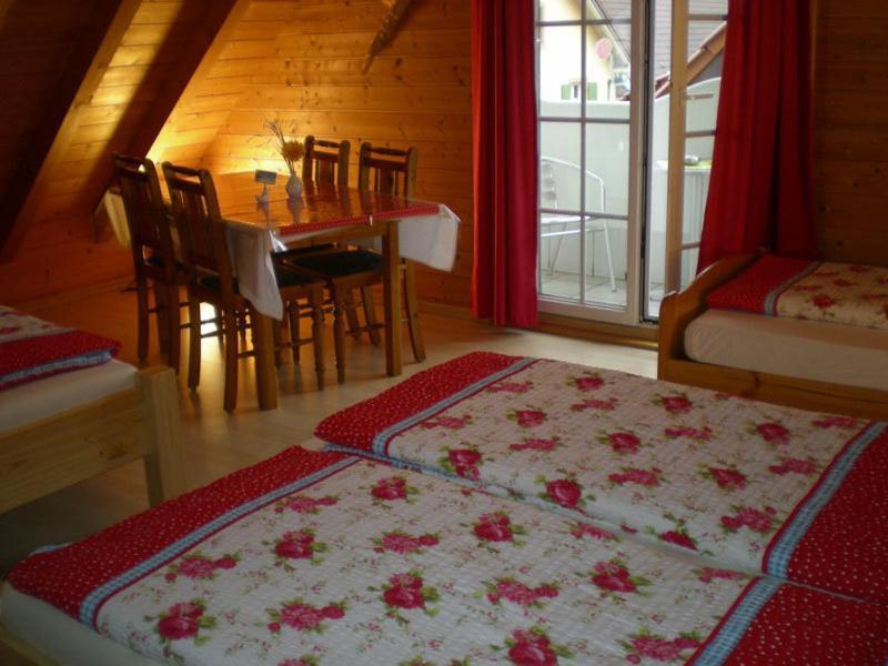 Gaestehaus Winkler Apartment รูสท์ ภายนอก รูปภาพ